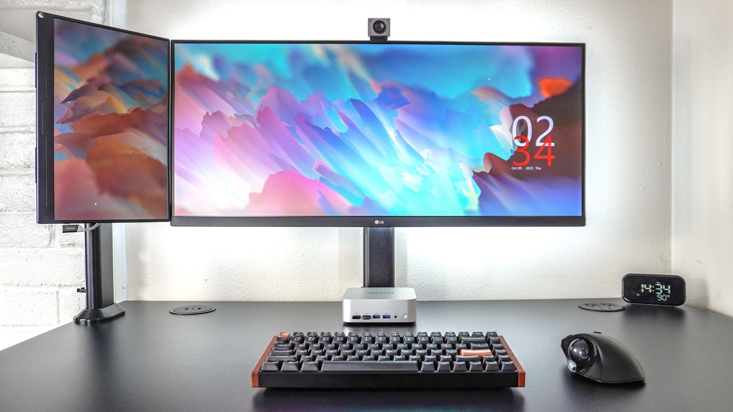 I added a mobile monitor with my main display and it's cheap upgrade is a game c...