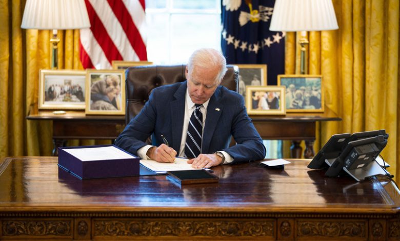 Biden hard line and sanctions in Moscow for cyber intervention and attack