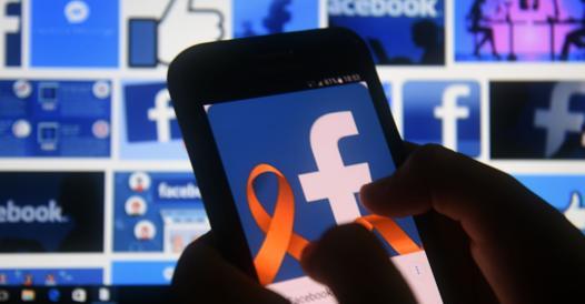 Facebook, data of 35 million Italians were stolen: it was posted on the Internet - Corriere.it