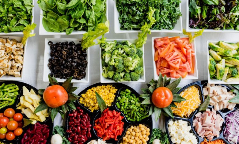 According to experts, there is a rule to follow in order to follow a healthy diet