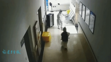 Photo of China: COVID-19 outbreak in primary school, boy in white clothes quarantines in hospital alone