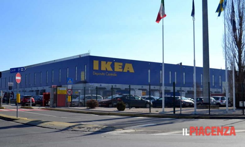 IKEA reorganizes the historic warehouse in Piacenza, where 120 jobs have been cut
