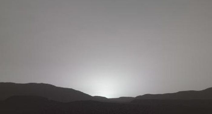 The rover shoots the first video of Mars sunset - space and astronomy
