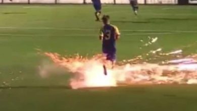 Photo of England, fireworks hit the player: the match stopped