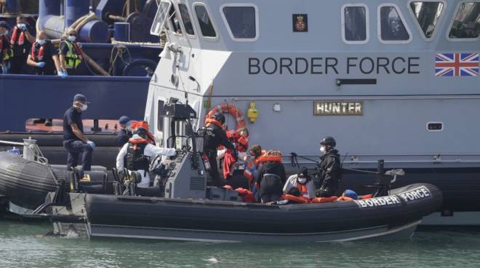 France, Decathlon pulls canoes.  'Dangerous to migrants crossing the Channel'