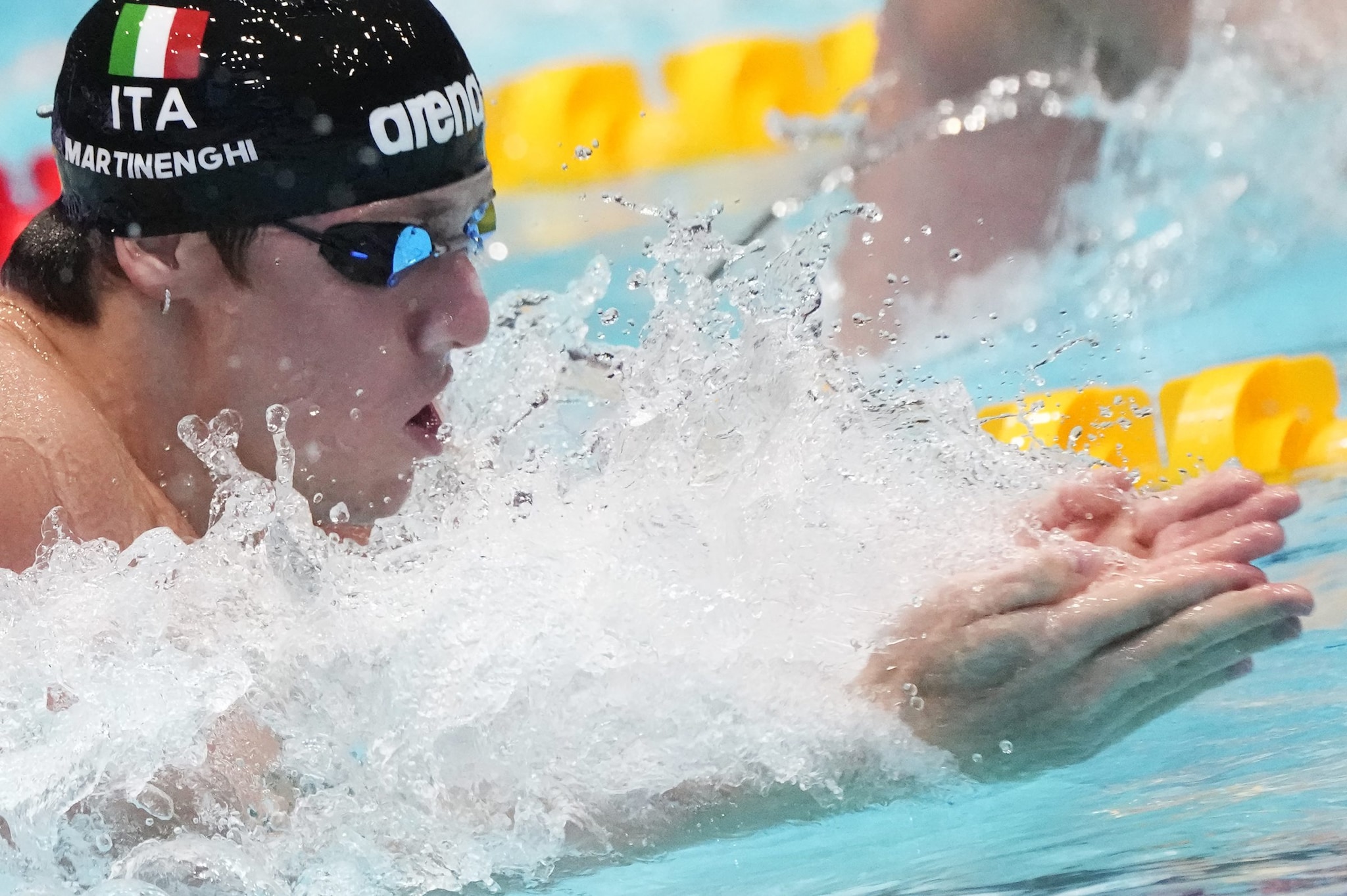 Niccolo Martinini close to gold for cents in 50th breaststroke final