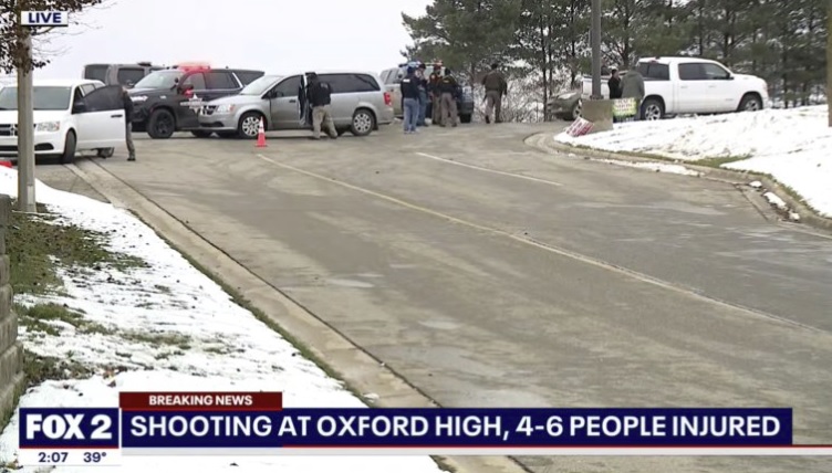 United States, Michigan high school massacre: 3 dead, 8 wounded.  15-year-old boy shot