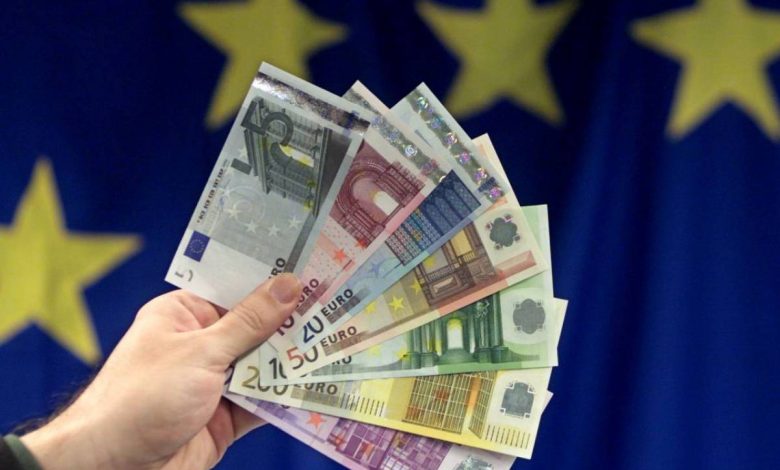 When the euro banknotes change: how it will be