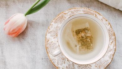 Photo of To soothe a cough and relieve a sore throat, this homemade natural herbal tea recommended by grandmothers can help us