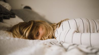 Photo of If the rise in melatonin in the spring causes sleep problems, headaches upon waking and tiredness, here are the tips to follow