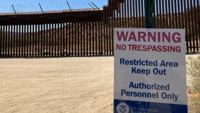 Photo of The wall divides life on the US-Mexico border
