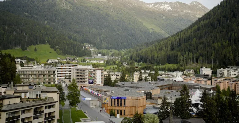 There are also millionaires in Davos who want to raise taxes