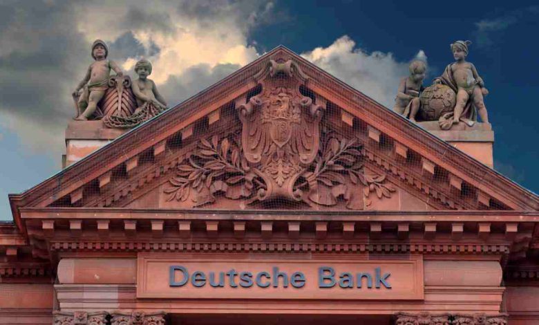 Deutsche Bank under investigation for investor fraud, value around 400 billion: checking account holders are worried