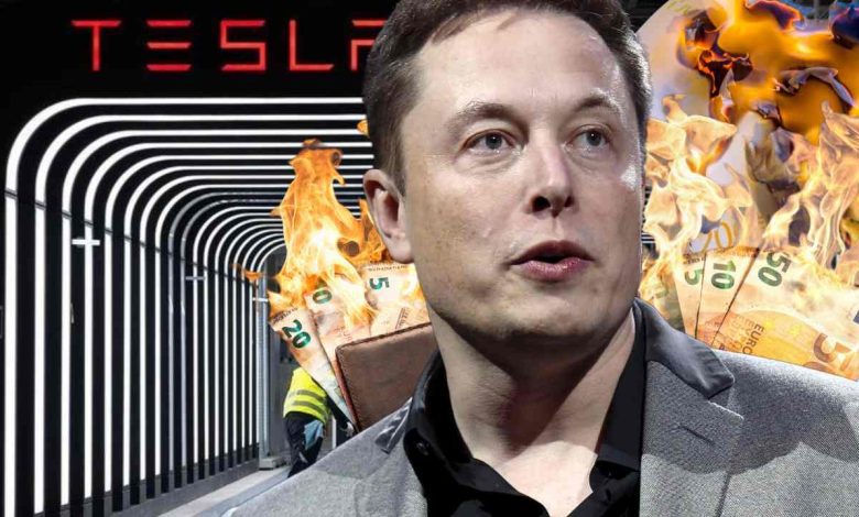 Elon Musk's shocking statement: 'Ten months and we'll run out of money'