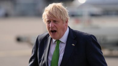 Photo of Boris Johnson was saved from a Conservative no-confidence vote for the party’s party: in his favour in 211. But his victory is tarnished: the opposition is growing