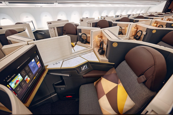 Emirates News Agency - Etihad Airways wins Apex Passenger Choice Awards 2022