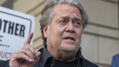 Photo of Steve Bannon, the former strategist of Donald Trump, has been convicted of contempt of Congress