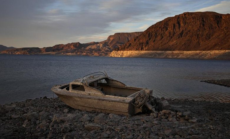 USA, Colorado River crisis amid drought and poor management policies: reservoir storage to drop to 25% by 2022