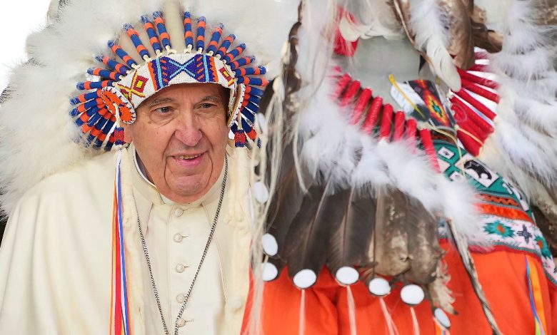The Pope considered the responsibility of the aborigines of Canada: "I ask forgiveness for the evil that was committed. The Church was complicit in the cultural destruction."