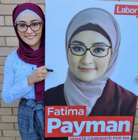 Photo of Elected Muslim senator wears hijab in Australia