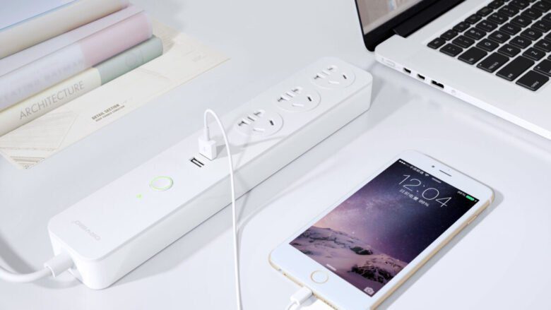 Customizable and expandable home automation technology: 3 sockets and special functions