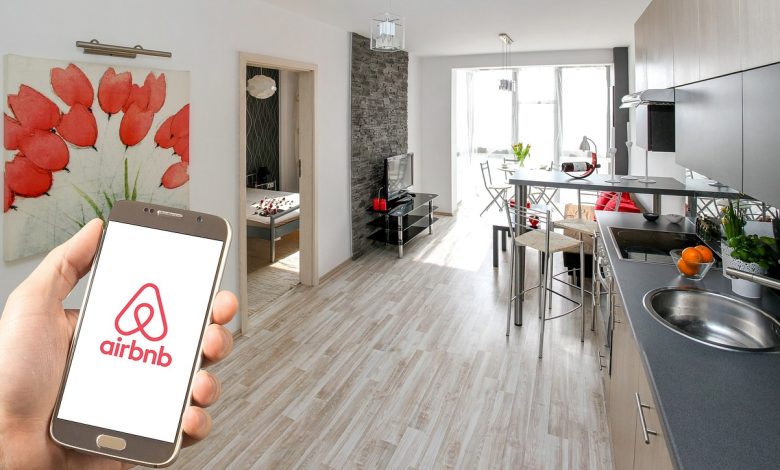 Airbnb against parties, the algorithm that understands whether a party's reservation arrives