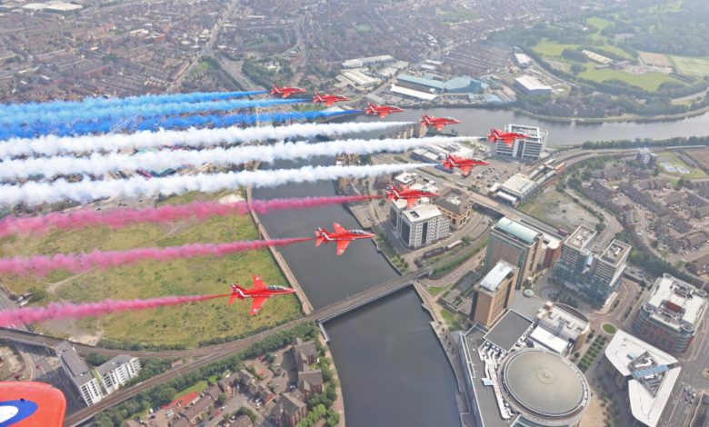 UK, Red Arrows aerobatics squadron risks disbandment: pilots accused of sexual harassment and drunkenness before flights