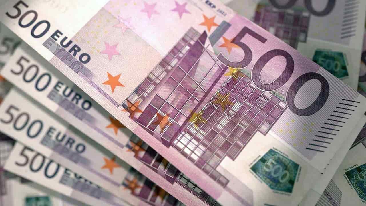 4,000 EUR bonus