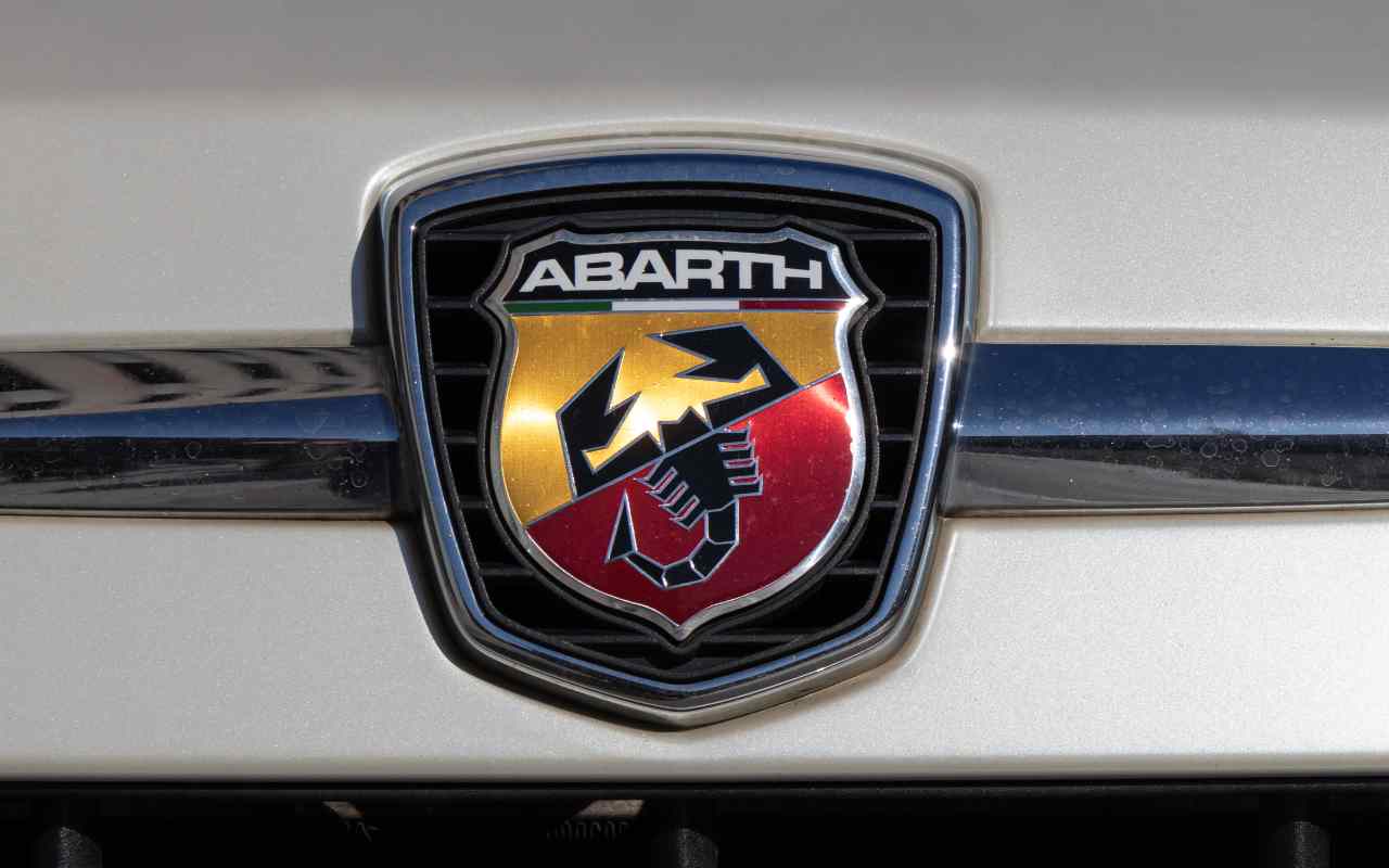Fiat Abarth 124 (Adobe Stock)