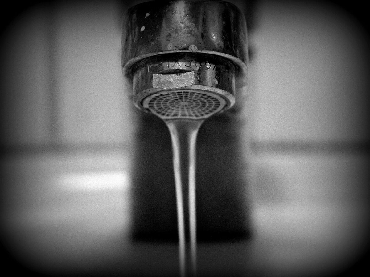 water tap g0174694fb_1920