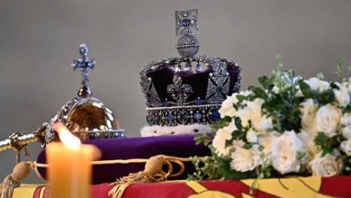 Photo of The ‘journey’ of the Queen’s crown from Elizabeth’s coffin to the Tower Corriere.it