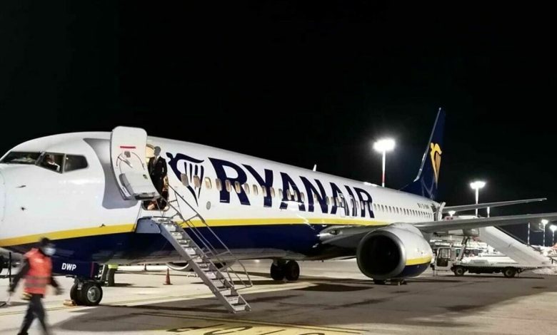 They have to get back to Palermo from London, but Ryanair gets on board for a flight to Dublin: 'Nightmare flight'