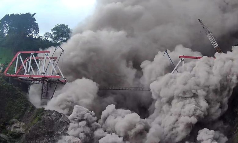 Indonesia, Mount Semeru volcano erupts, villages covered in ash and hundreds displaced - video